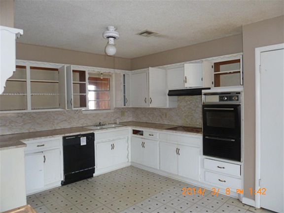 4th image of 1703 NW 50th St