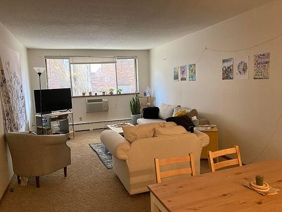 4th image of 1491 Portland Ave APT 205