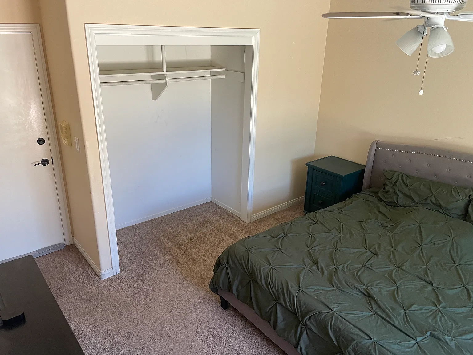 4 bed, 1915 sqft, $1,700 — Photo 2