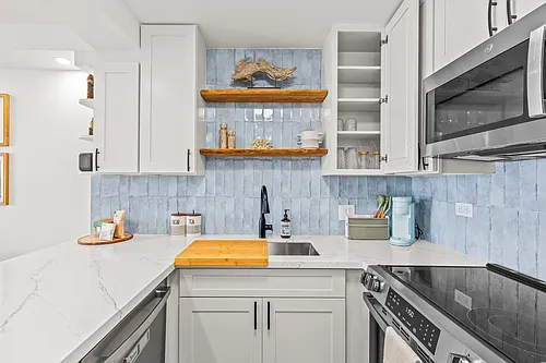 400 Hobron Ln #1609 Photo 1