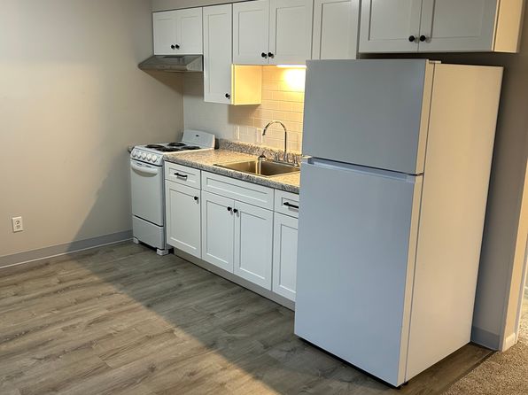 200 E 7th St #2