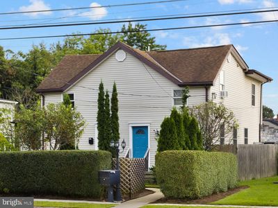 438 W Front St, Florence, NJ, 08518