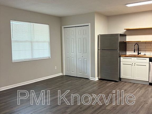 5th image of 123 Ingersoll Ave #2