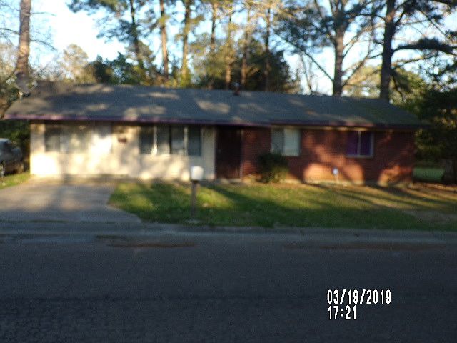 2nd image of 336 Queen Alexandria Ln