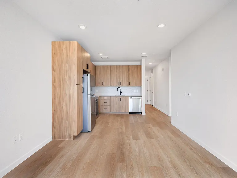 Oso Apartments — Photo 122