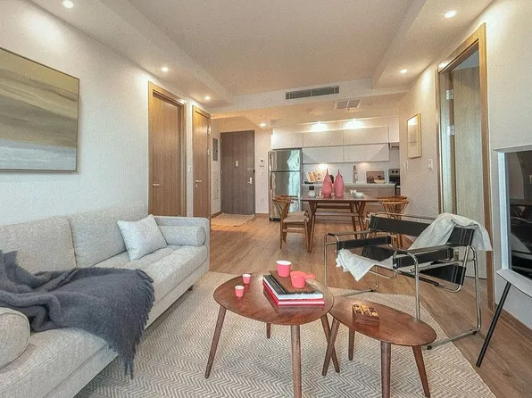 13111 Fowler Ave #I, Flushing, NY 11355