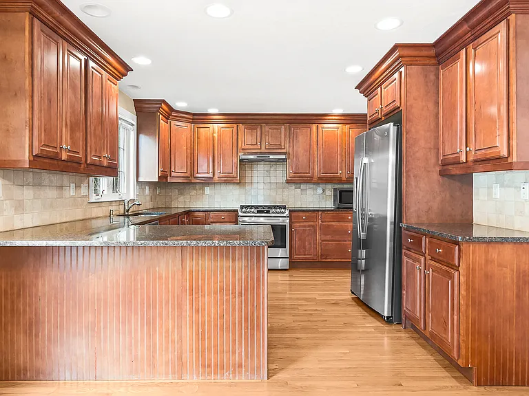 46 Loring Ave — Photo 9