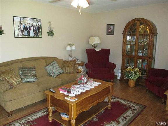 4th image of 125 Hickory Dr