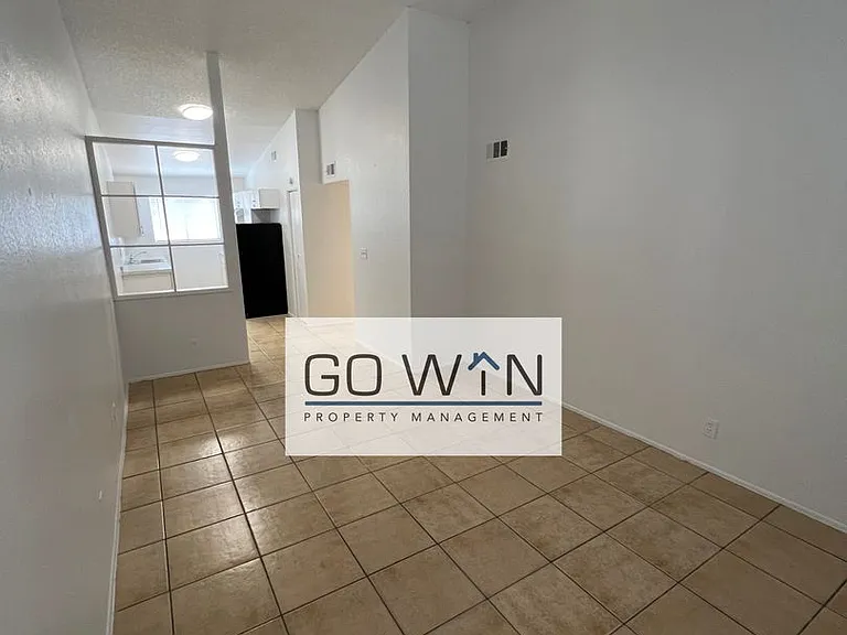 260 W 8th Ave #29 — Photo 5
