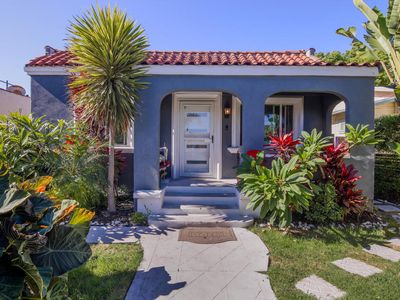 5907 S Van Ness Ave, Los Angeles, CA, 90047