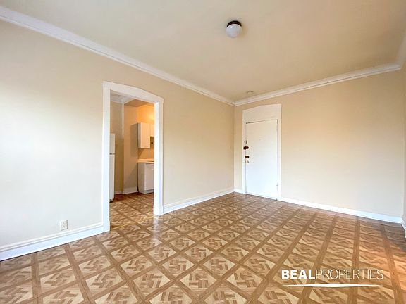 3rd image of 2244 W Wilson Ave #2244308