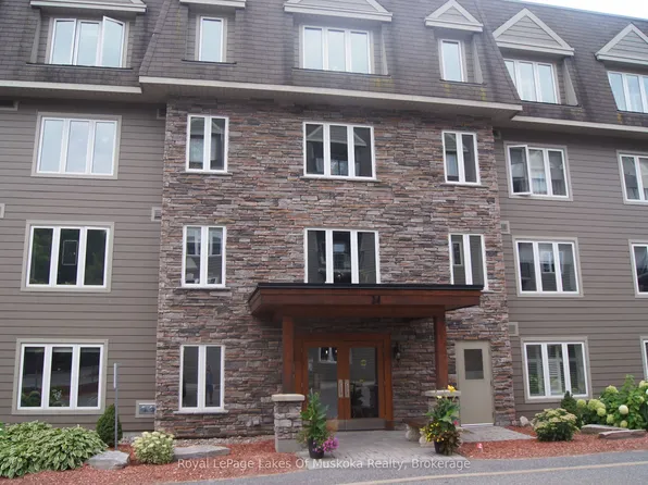 24 Dairy Ln #301, Huntsville, ON P1H 0A4