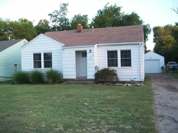 908 W Grand Ave, Ponca City, OK 74601
