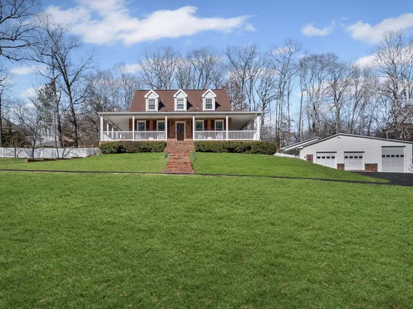 219 Lee Rd, Dickson, TN 37055