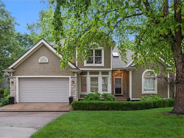 7812 Deer Run, Parkville, MO 64152