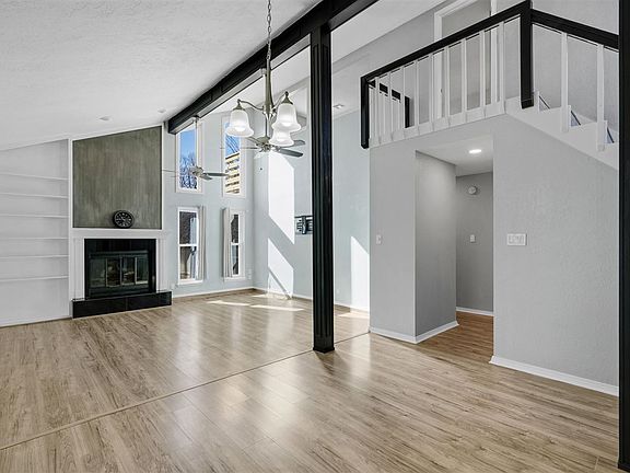 2nd image of 2313 NE Turtle Creek Dr