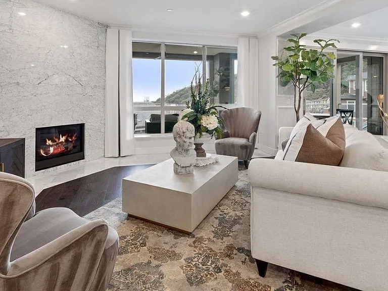 6811 Skyview Dr — Photo 4