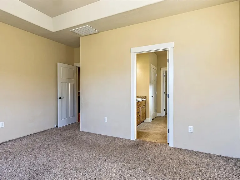 2436 Bridgewater Way — Photo 12