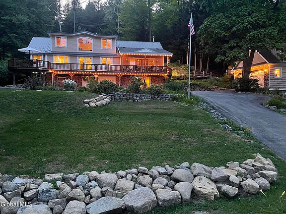 3rd image of 1141 N Shore Rd