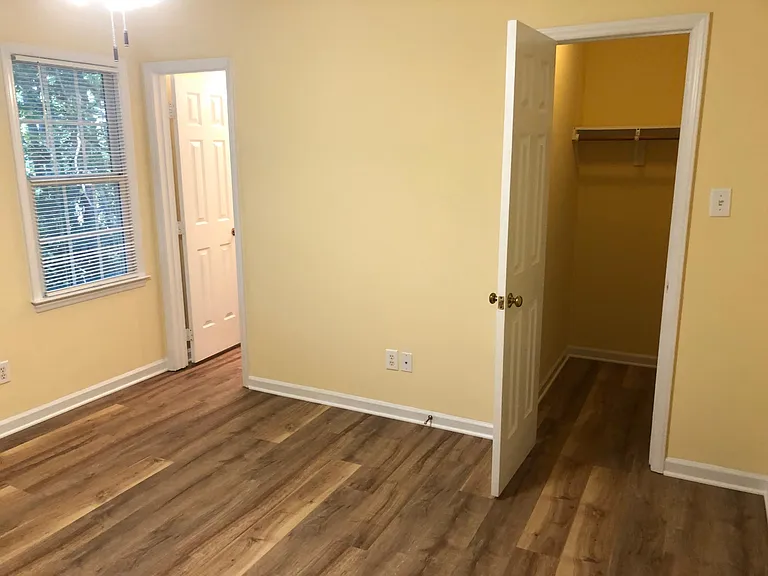 6205 Tributary Dr — Photo 8