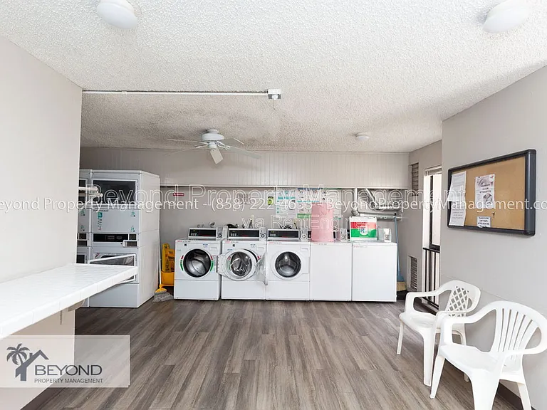 6924 Hyde Park Dr #214 — Photo 18