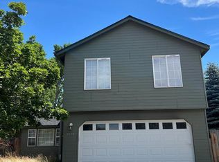 3030 SW Quartz Ave, Redmond, OR 97756