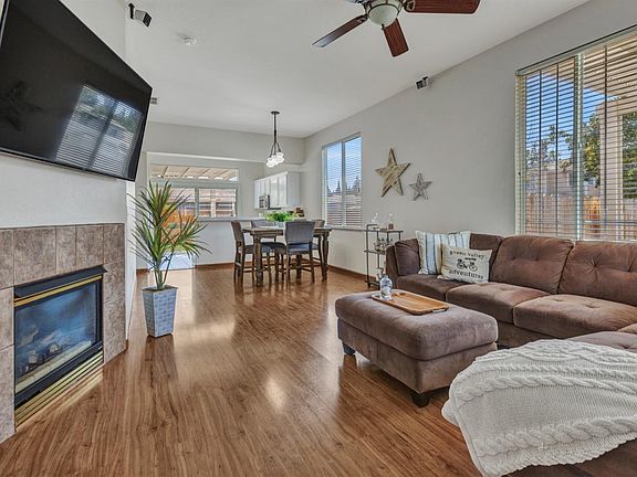 3rd image of 536 Edenderry Dr