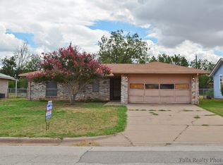 1215 Sun Valley Dr, Wichita Falls, TX 76302
