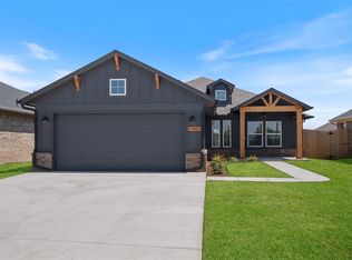 17600 Moss Farm Rd, Edmond, OK 73012