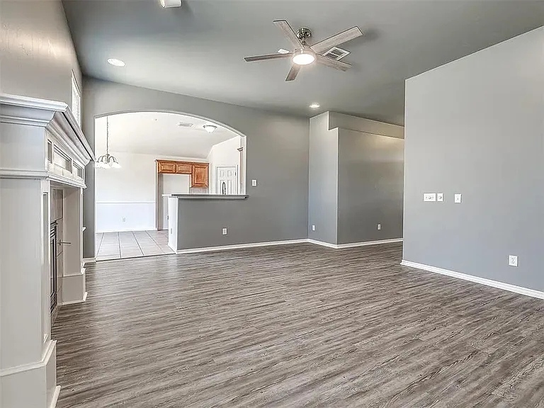 2505 Black Oaks Cir — Photo 5