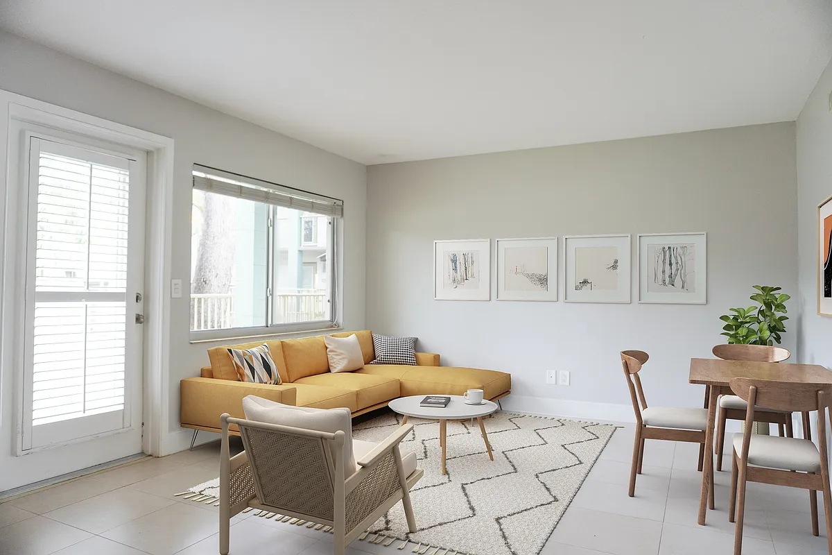 Living Room of Modern Heritage - Bayshore Flats