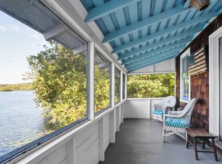 16 Grassy Hill Rd, Old Lyme, CT 06371