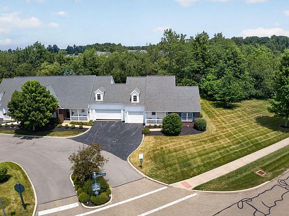 3rd image of 292 Village Dr