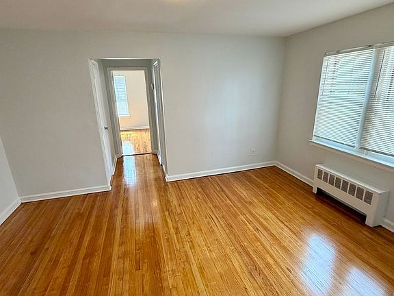 4th image of 391 Union Ave #21