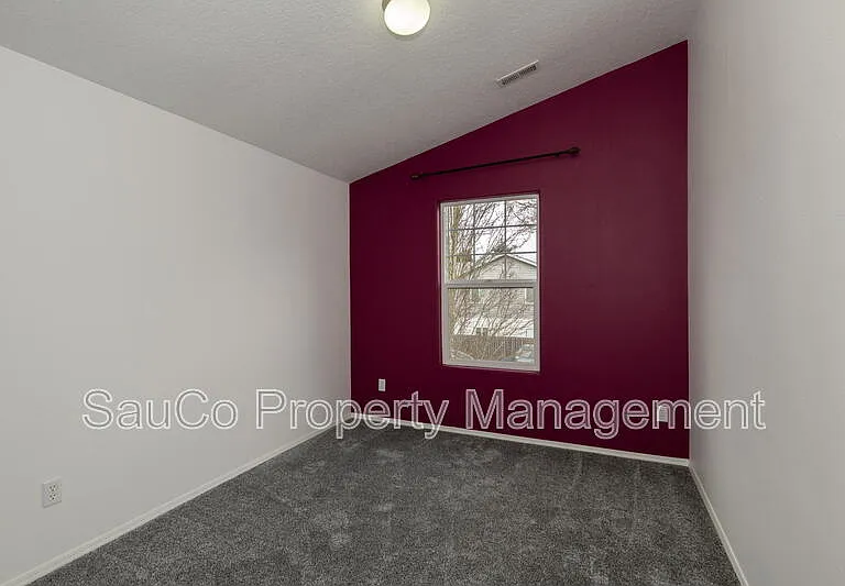 19878 Kendall Ln — Photo 17