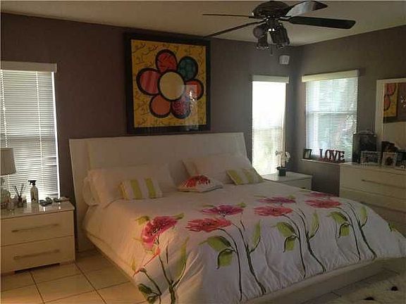 1st master bedroom