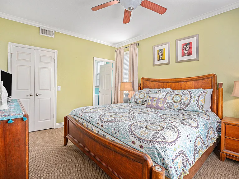 7000 Seawall Blvd #1011 — Photo 11