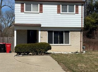 19682 Jeanette St, Southfield, MI 48075