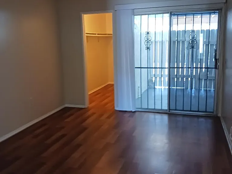 628 S Santa Fe St #7 — Photo 5