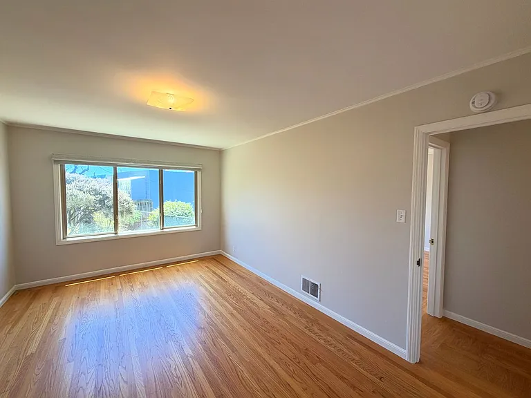 955 Lawton St — Photo 25