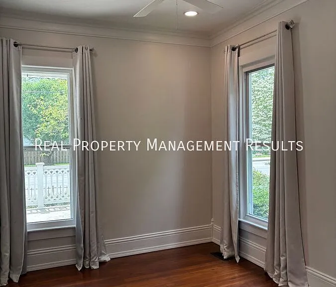 402 W Jennings St — Photo 12