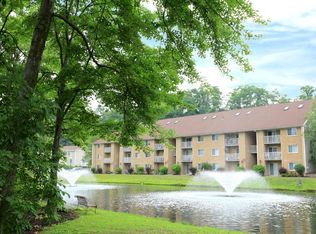 2565 South Rd #8A, Poughkeepsie, NY 12601