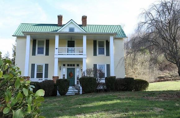 1st image of 110 Lena Dr