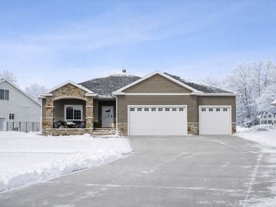 6884 21st St S, Fargo, ND, 58104