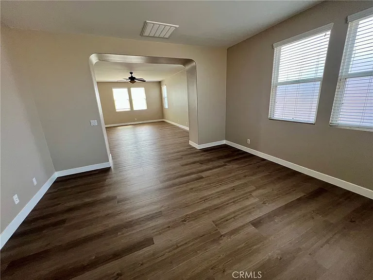 6686 Sand Dunes St — Photo 30