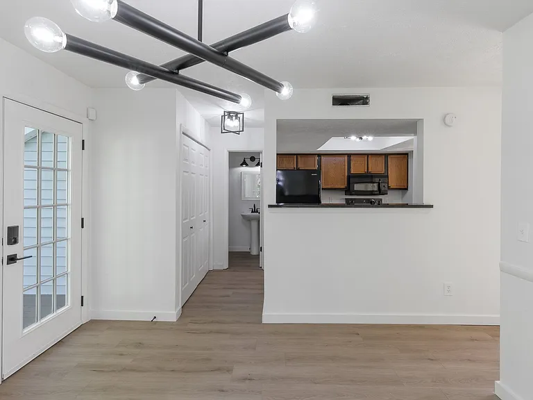 5721 Brentwood Meadows Cir — Photo 10