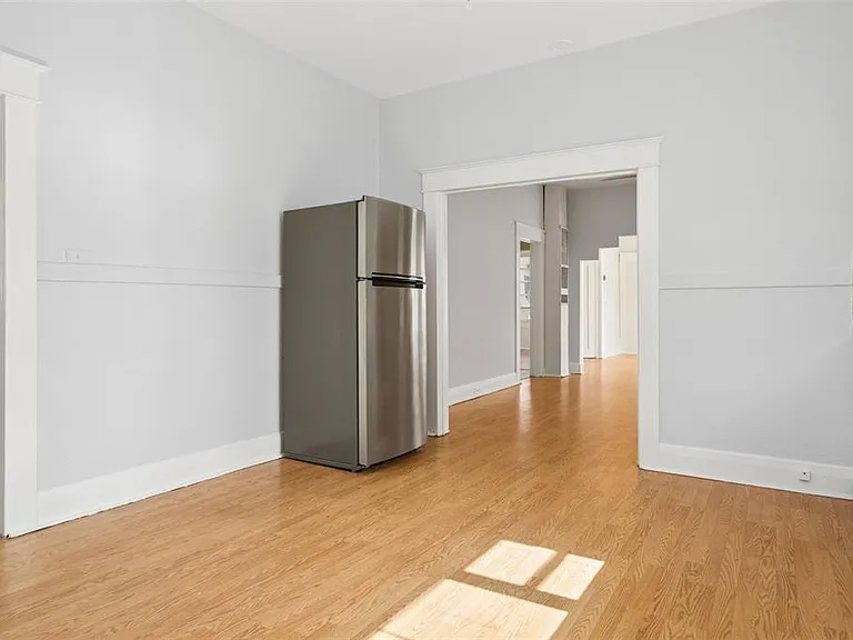 1017 E 23rd Ave — Photo 13