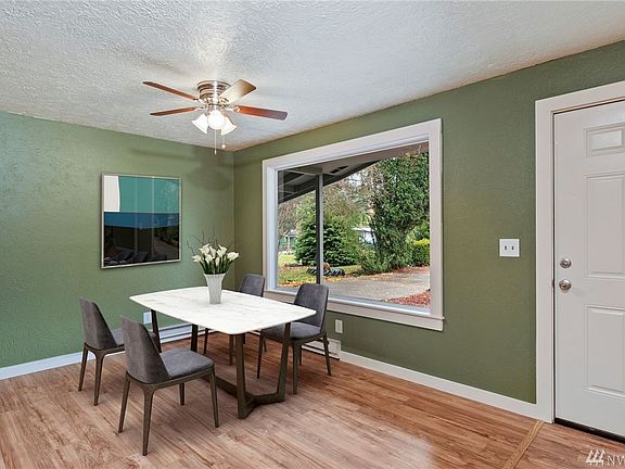3rd image of 2305 Dove Ln NE