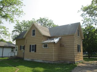 911 5th St N, Saint James, MN 56081