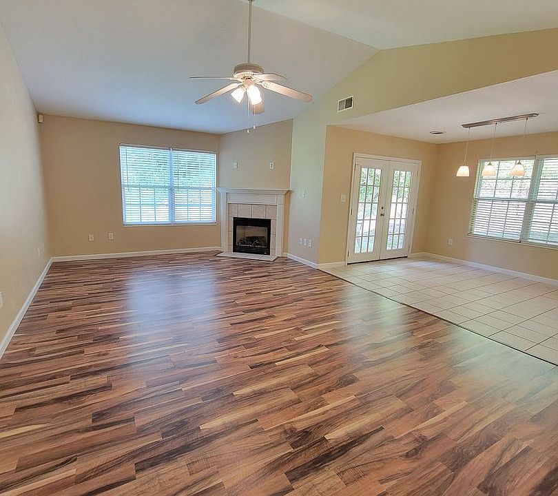 1st image of 3253 Mountain Spring Way